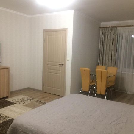 Alpen House Hotel Vyshka Bagian luar foto