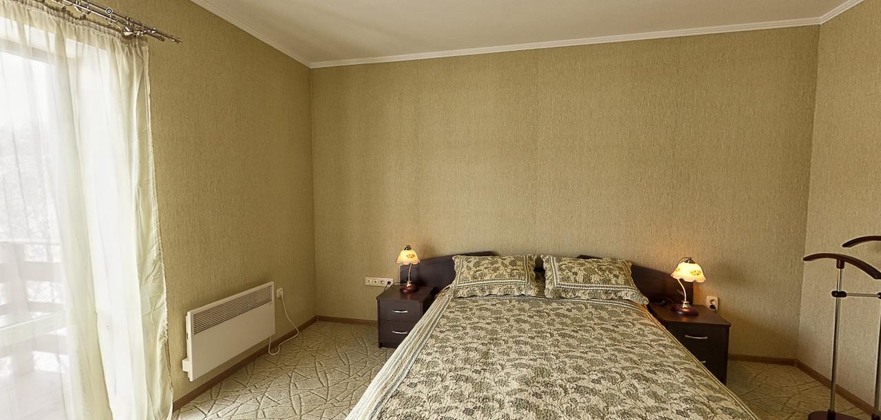 Alpen House Hotel Vyshka Bagian luar foto